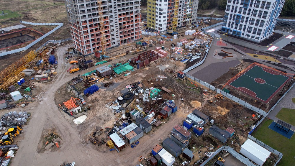 улица Центральная, д. 4. Фоторепортаж апрель